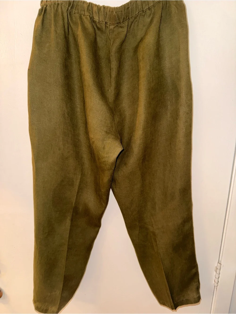 Quince 100% European Linen Tapered Ankle Pants in Martini Olive Color